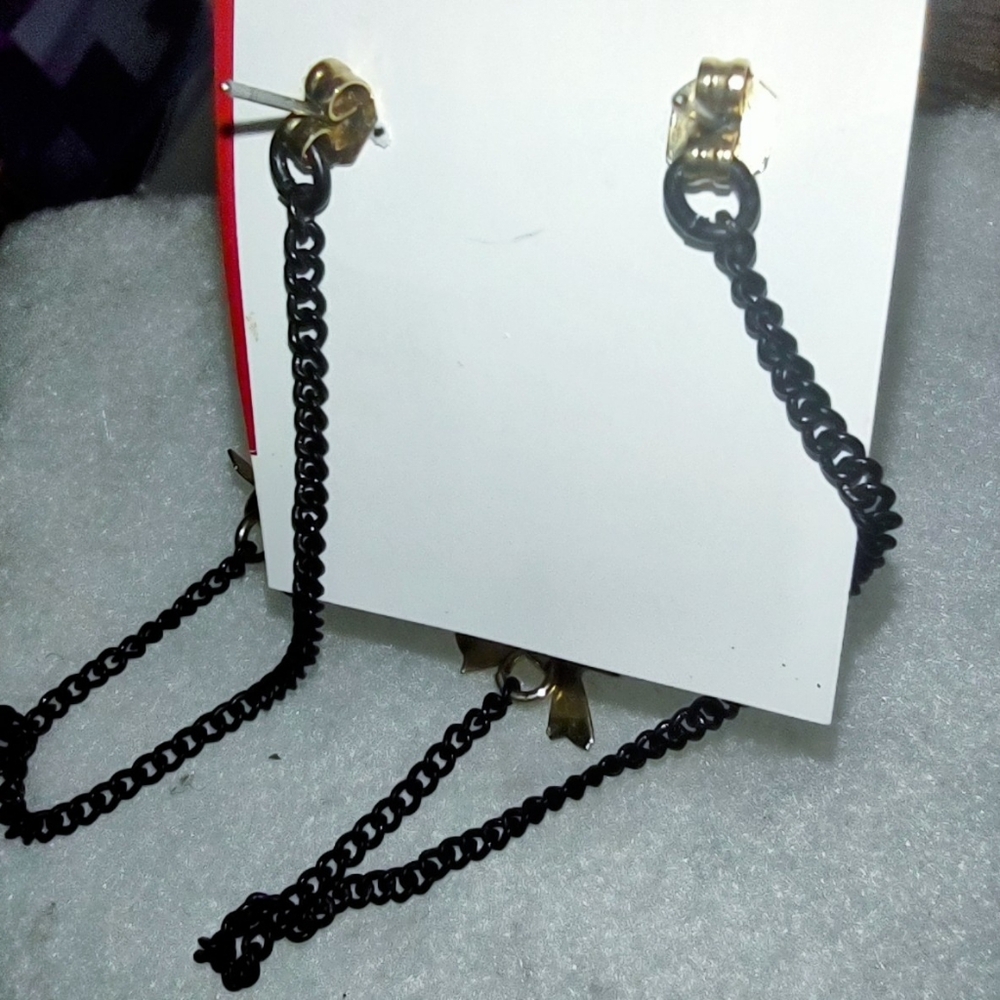 Black Cat Pink Bowtie Dangle Chain Earrings - Picture 11 of 13